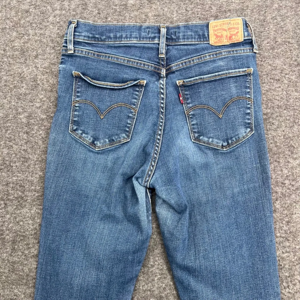 Levis 720 High Rise Super Skinny Jeans Womens 29 Medium Wash Blue Denim Pants